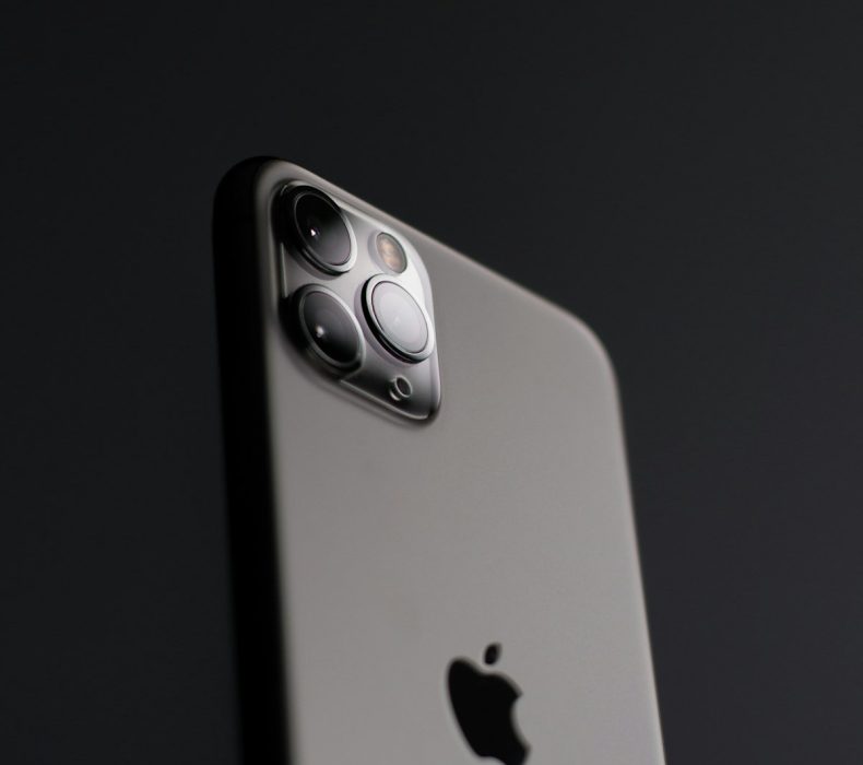 iPhone 17 vs iPhone 17 Pro: Is the $300 Upgrade Actually Worth It?