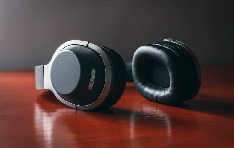Best Noise Cancelling Headphones in 2026: Top Picks for Work, Travel, and Focus