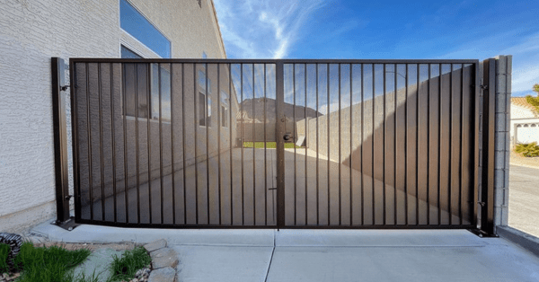 metal gate designs 