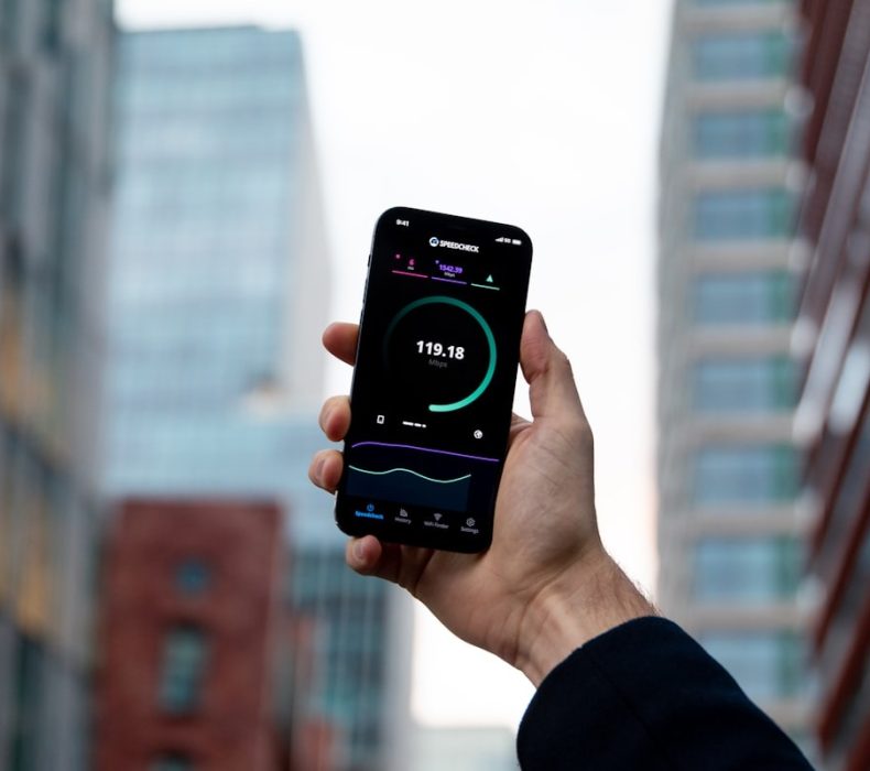 5G vs 4G in Real Life: Does 5G Actually Make a Difference in 2026?