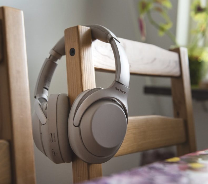 Best Over-Ear Headphones in 2026: Premium Sound Without Compromise