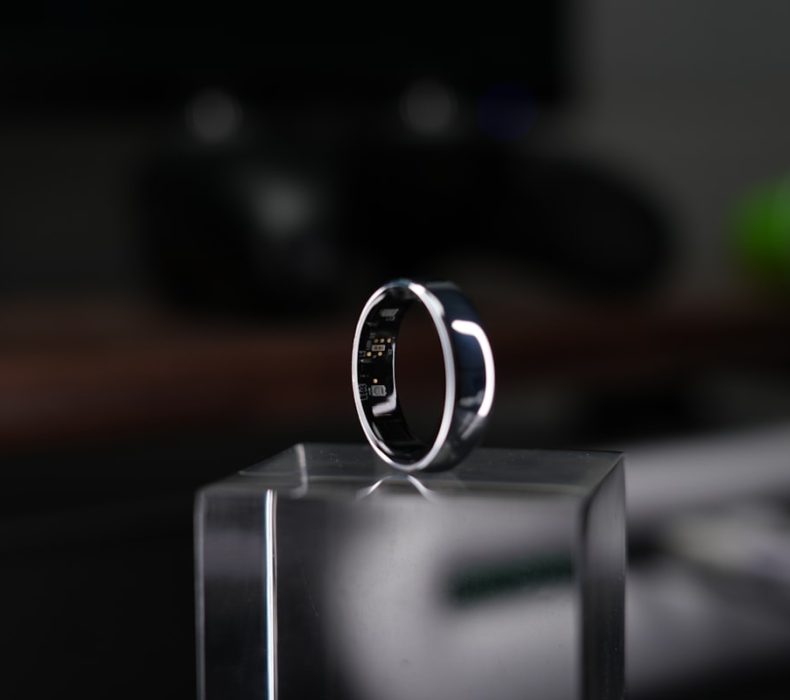 Smart Ring vs Smartwatch: Which Health Tracker Should You Buy in 2026?
