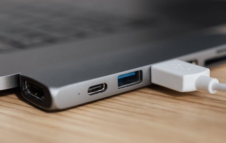 USB-C vs Thunderbolt 5: What’s the Real Difference and Which Do You Need?